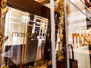 Mirror Moscato